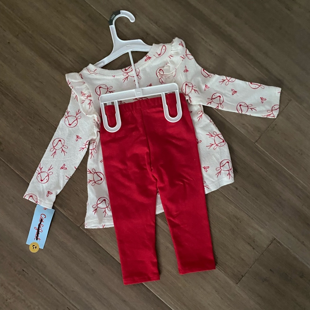 ⭐️New! Girls 18 month top with leggings!